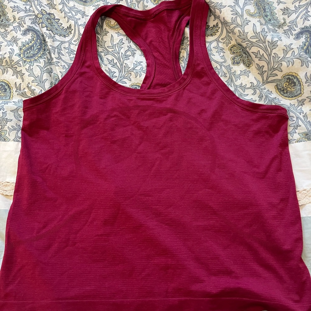 Lululemon race length swiftly track racer back size 12